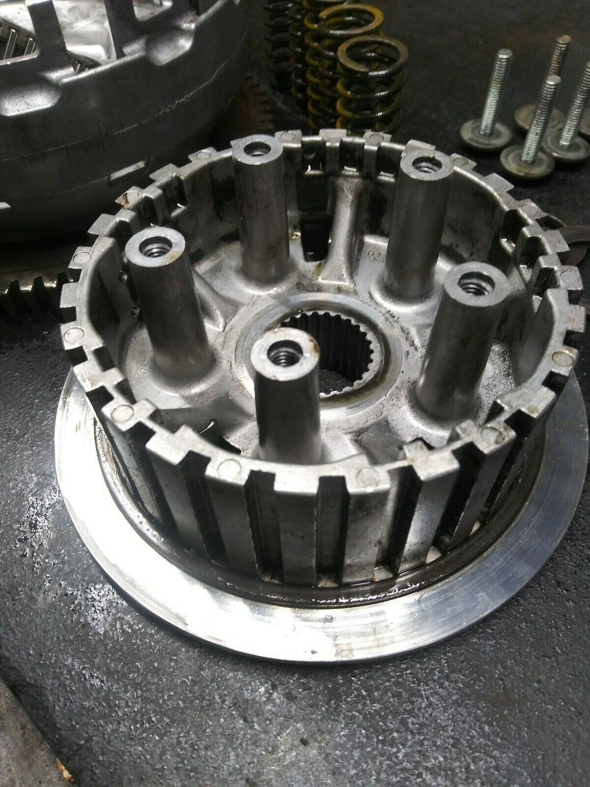 SOLD 05 Honda CBR1000RR CBR 1000 CBR1000 Clutch Assembly missing end nut