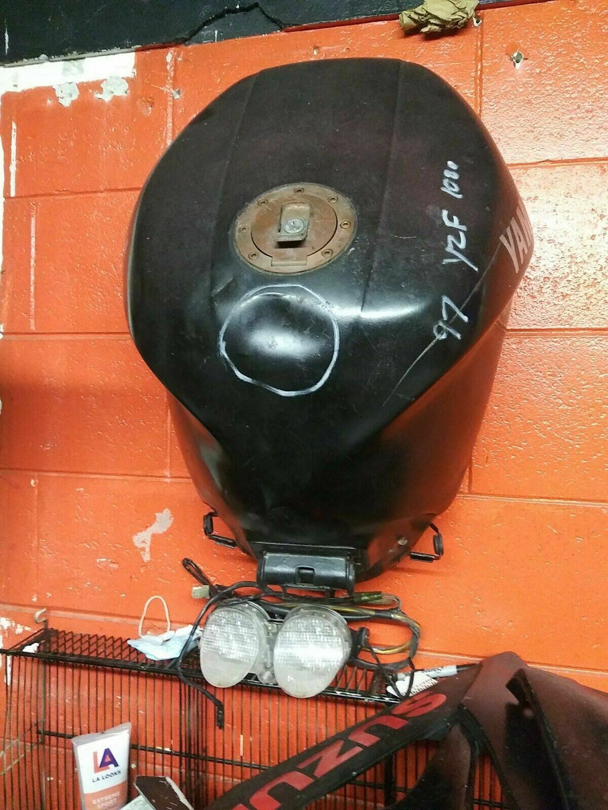 SOLD 97 Yamaha YZF1000R YZF 1000R YZF1000 1000 Thunderace Gas Fuel petrol Tank Thunder Ace