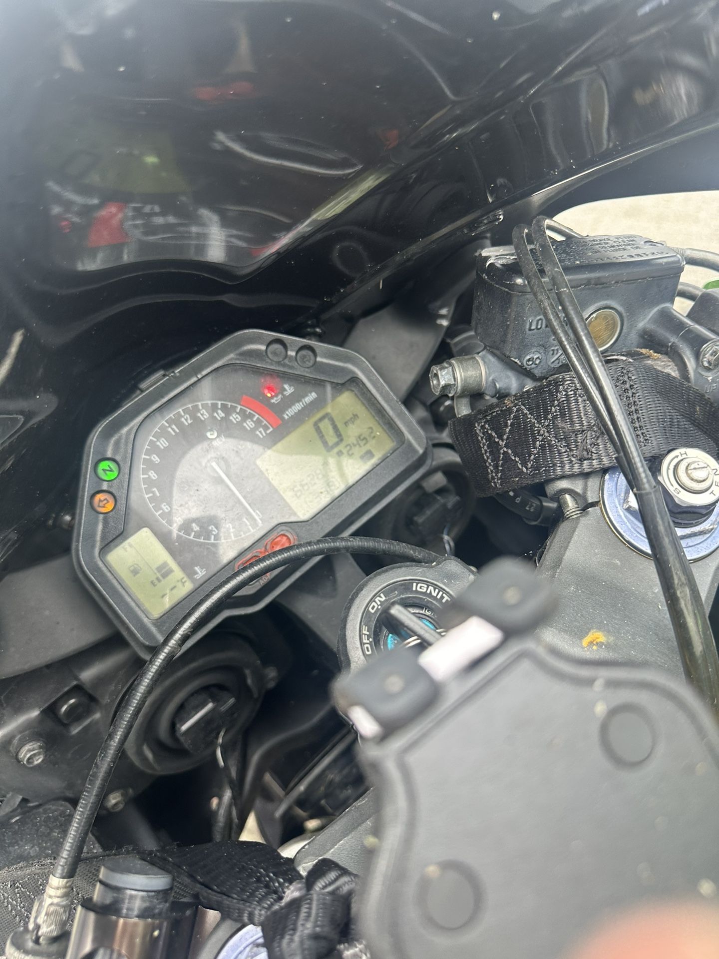 06 Honda CBR600RR For Parts or Complete 600RR Rims Headlight Fairings Frame Tank Damper Will Sell Complete