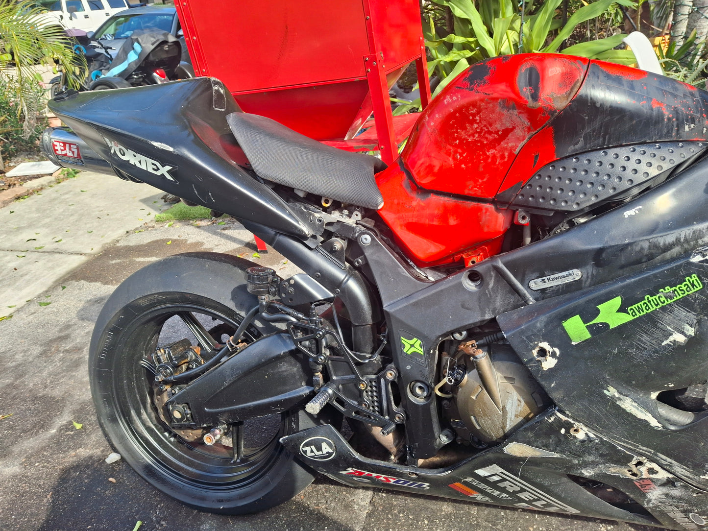 05 Kawasaki 636 Racing Bike ZX636 Streetfighter Clean Title 18,000 Miles