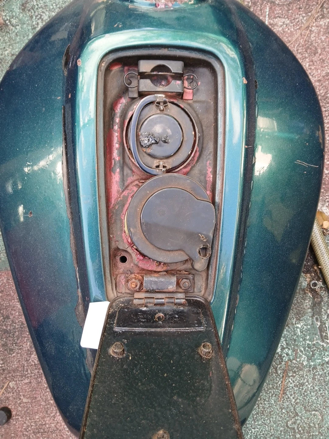 1979 Honda CB 750 Gas Tank Petrol Fuel Cell Automatic Lock W/Keys Hondamatic