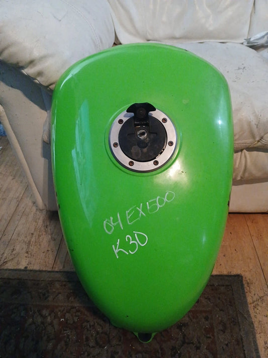 04 Kawasaki EX500 Gas Tank EX 500 Fuel Tank Petrol Cell Ninja 500 Petcock