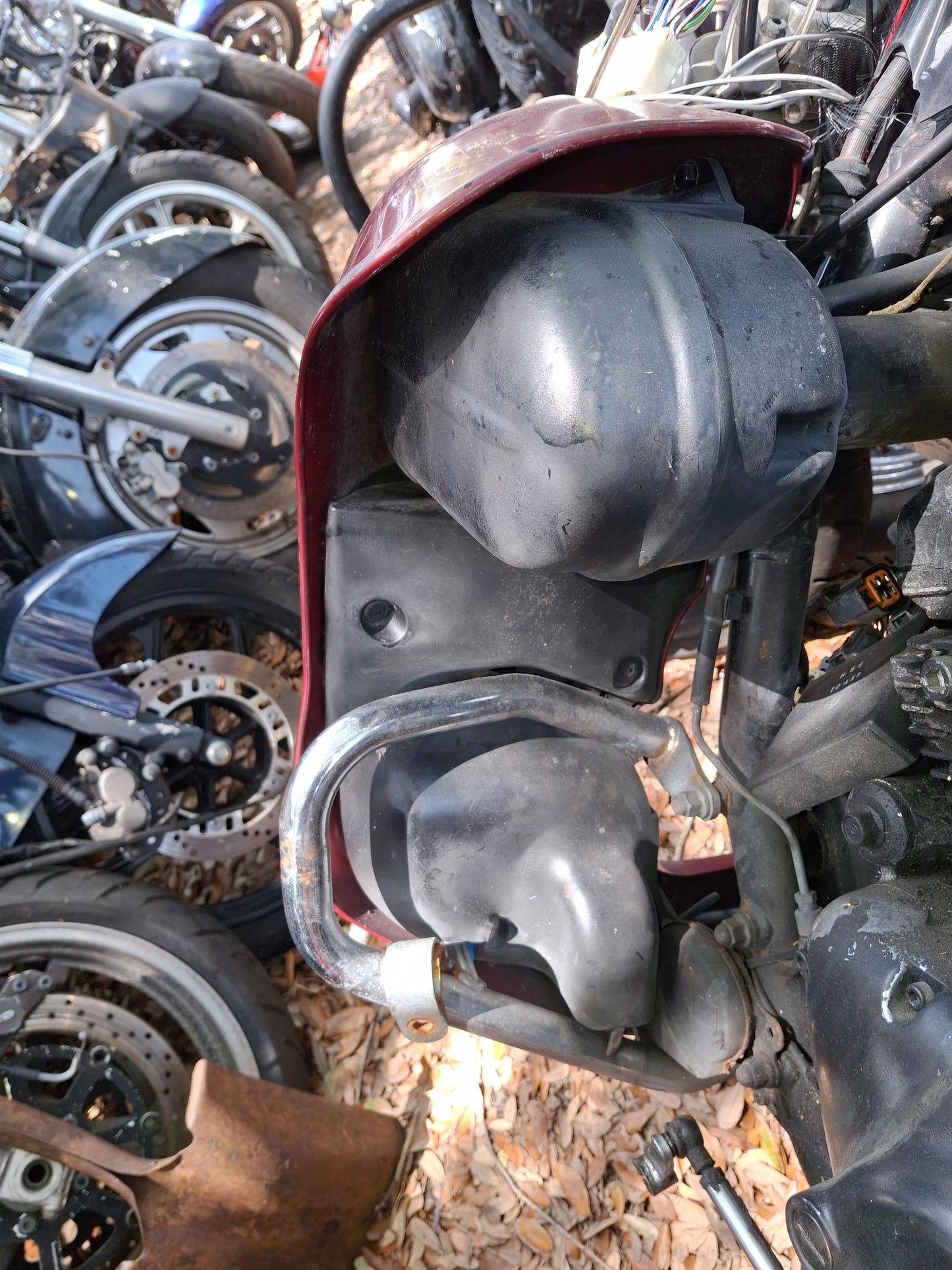 07 Yamaha Royalstar Venture Left Lower Fairing Cowl XV1300 Royal Star