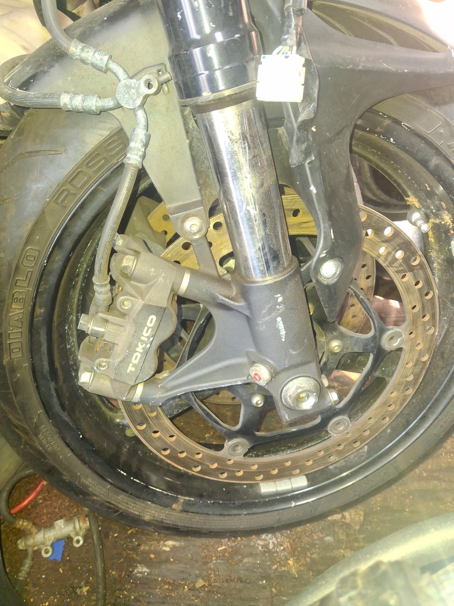 08-11 Honda CBR1000RR Forks Front Wheel Rim CBR1000 Roll Off Front End CBR 1000