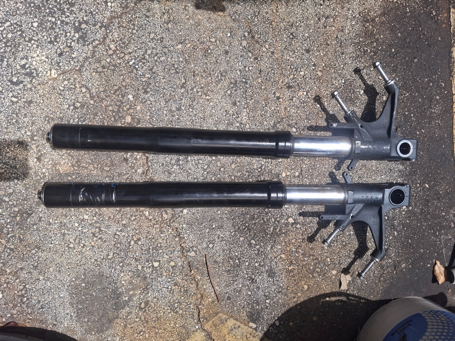 08-11 Honda CBR1000RR Forks CBR1000 Front End CBR 1000 Suspension MFL