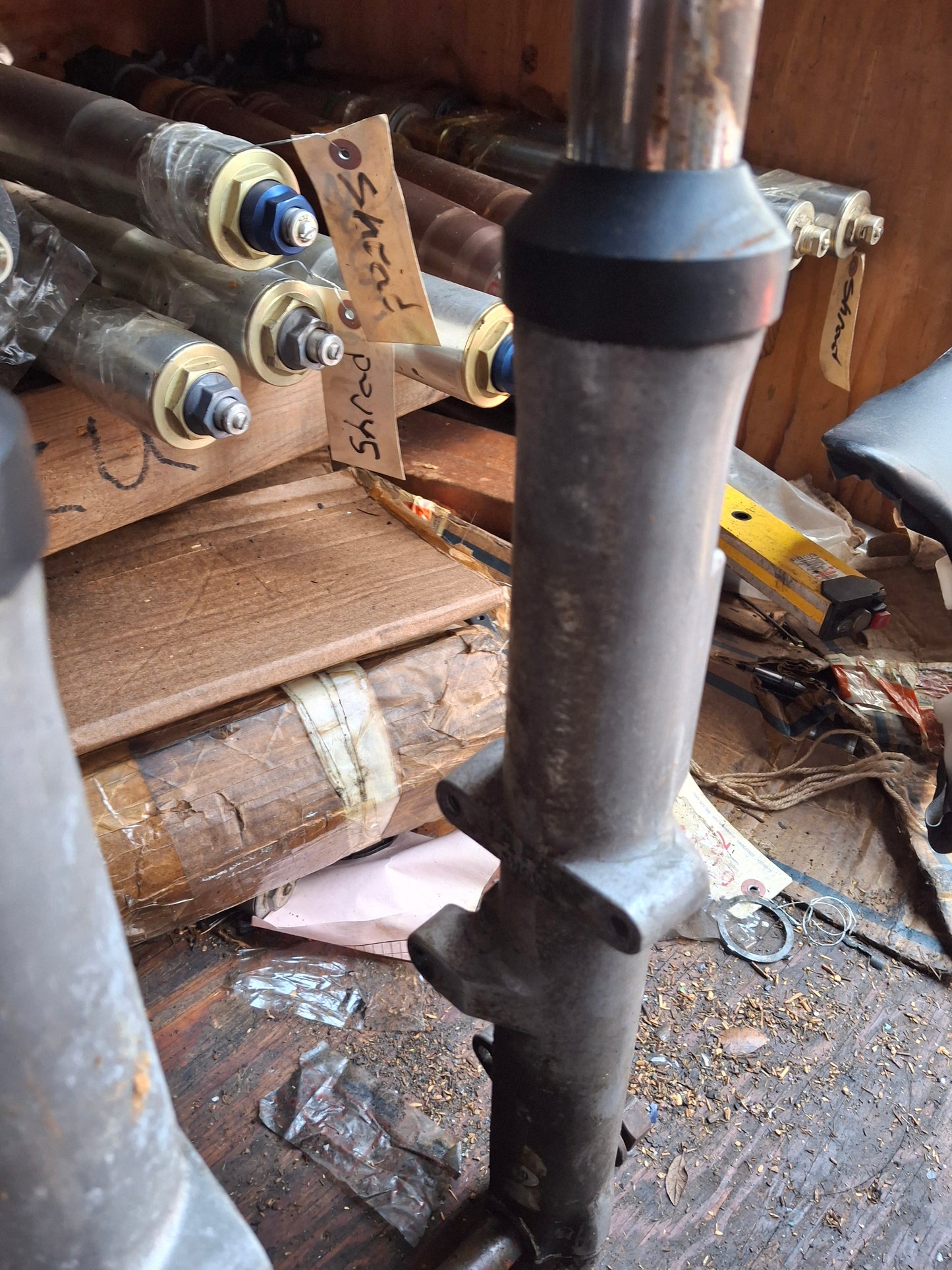 82 Harley Davidson Sportster Forks Sporty Front End Triple Tree XL 883 1200 Axle