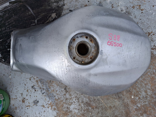 05 Suzuki GS500F GS500 Gas Tank Fuel Petrol Cell GS 500 04-09 - Free Shipping