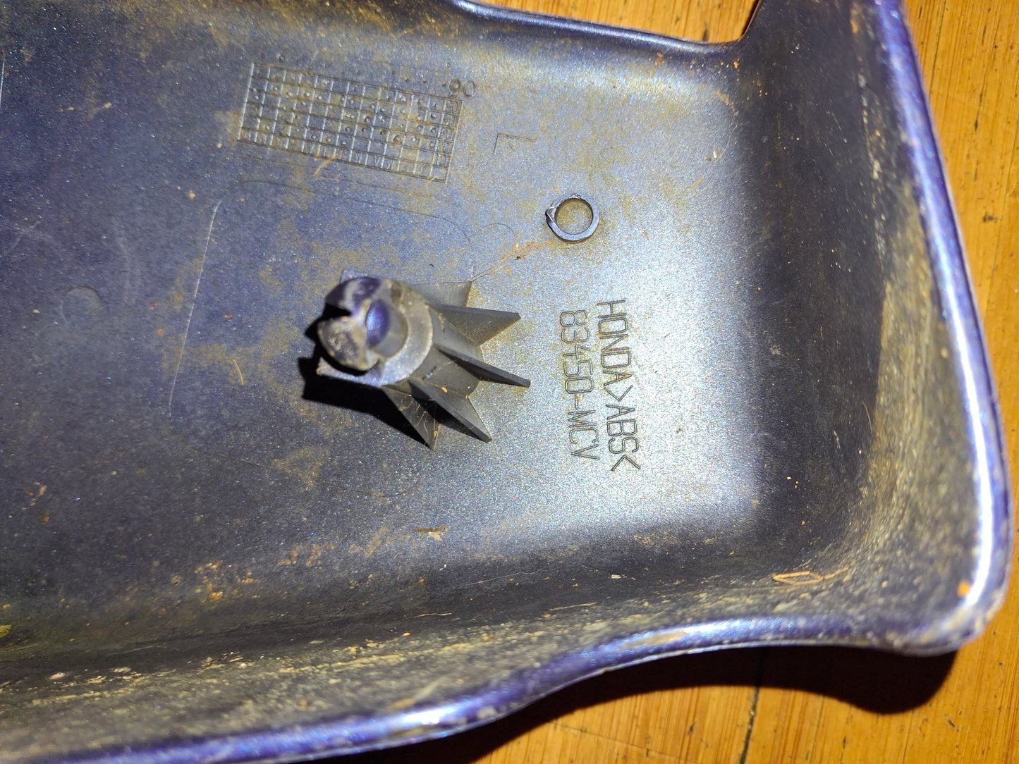 04 Honda VTX1800 VTX 1800 Left Side Cover 83450-MCV 04-08?