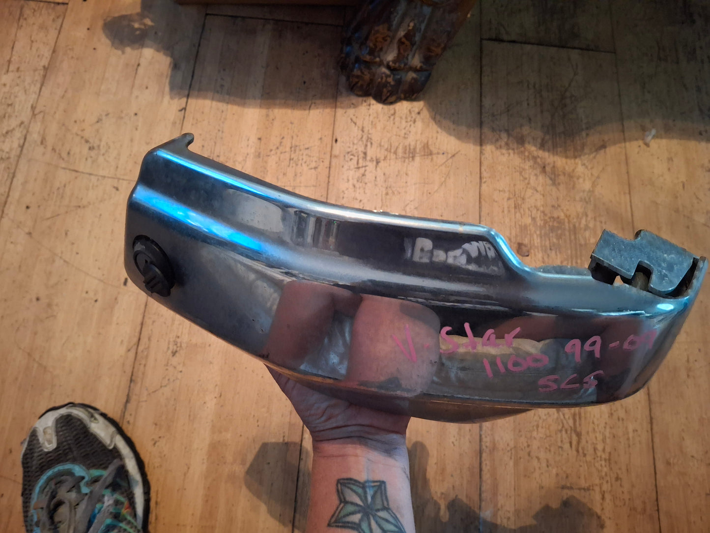99-09 Yamaha V-Star 1100 VStar Left Side Cover XVS1100 XVS - Chrome