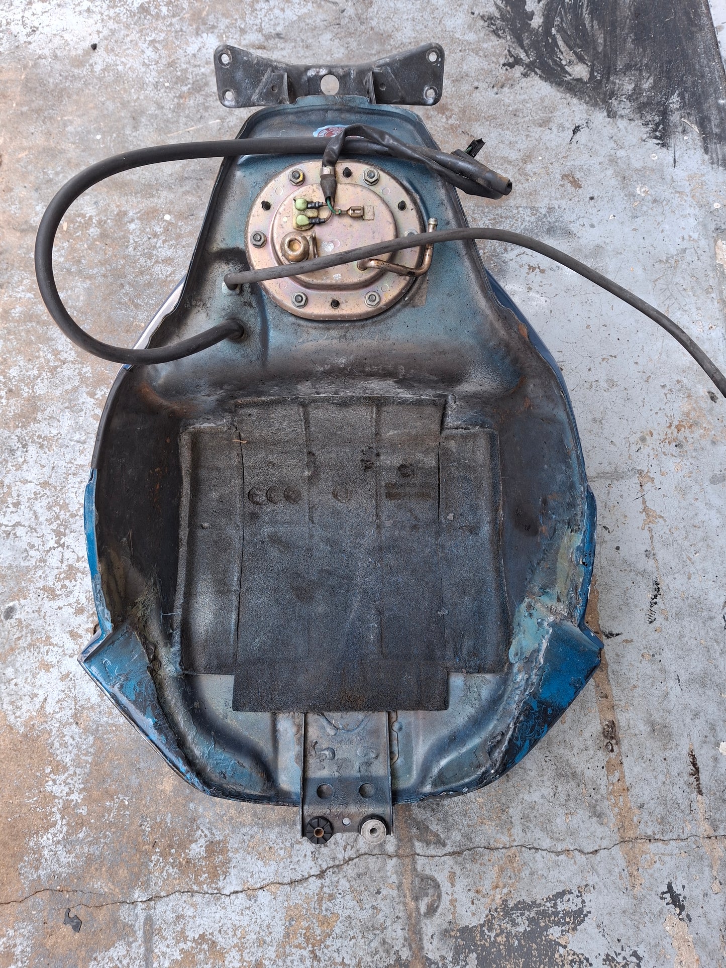 02 03 Honda CBR954RR 954 Gas Tank Fuel Petrol Cell 954RR