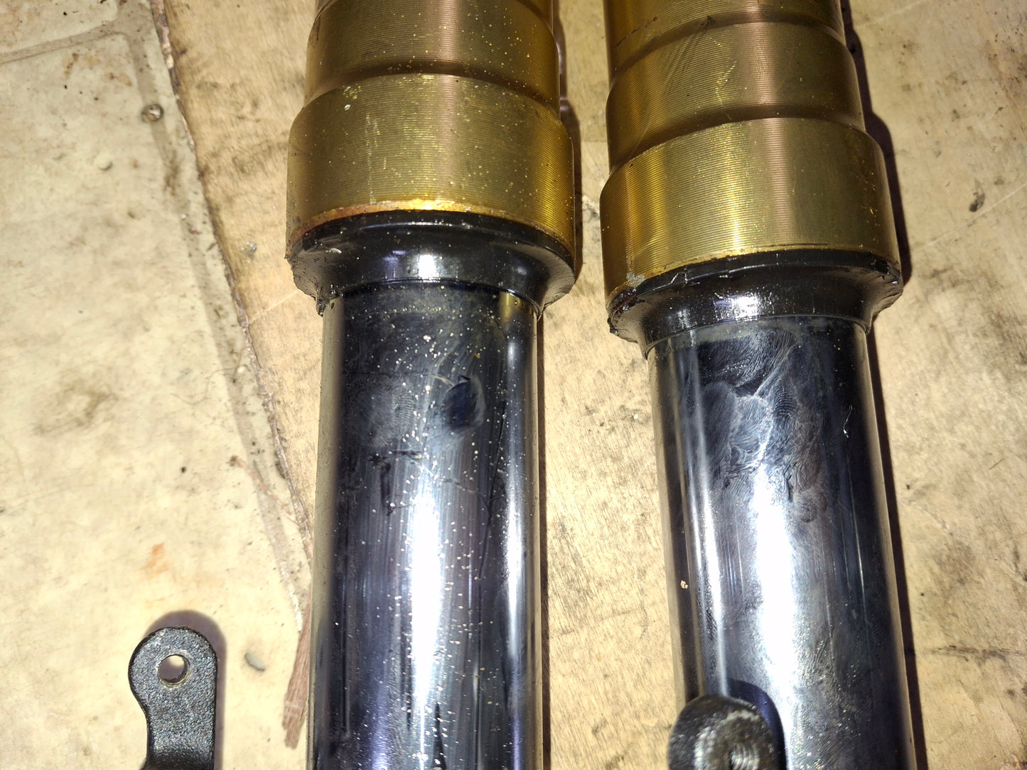 04 05 Suzuki GSXR 600 750 Front Forks Suspension Front End S3651