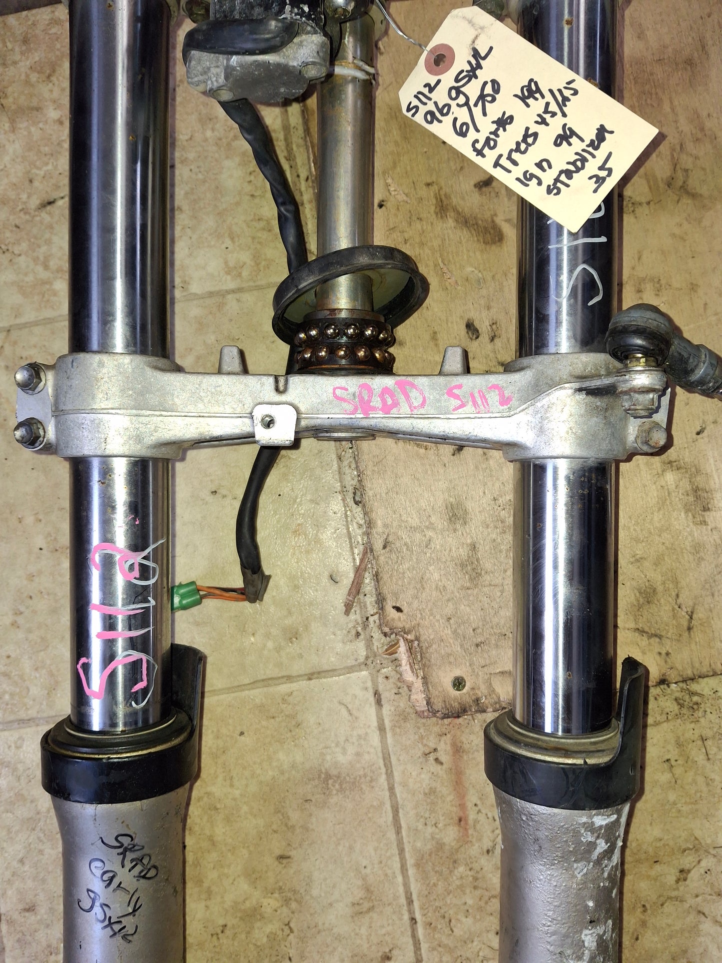 Suzuki SRAD GSXR 600 750 Forks Suspension Triple Trees ignition Steering Damper