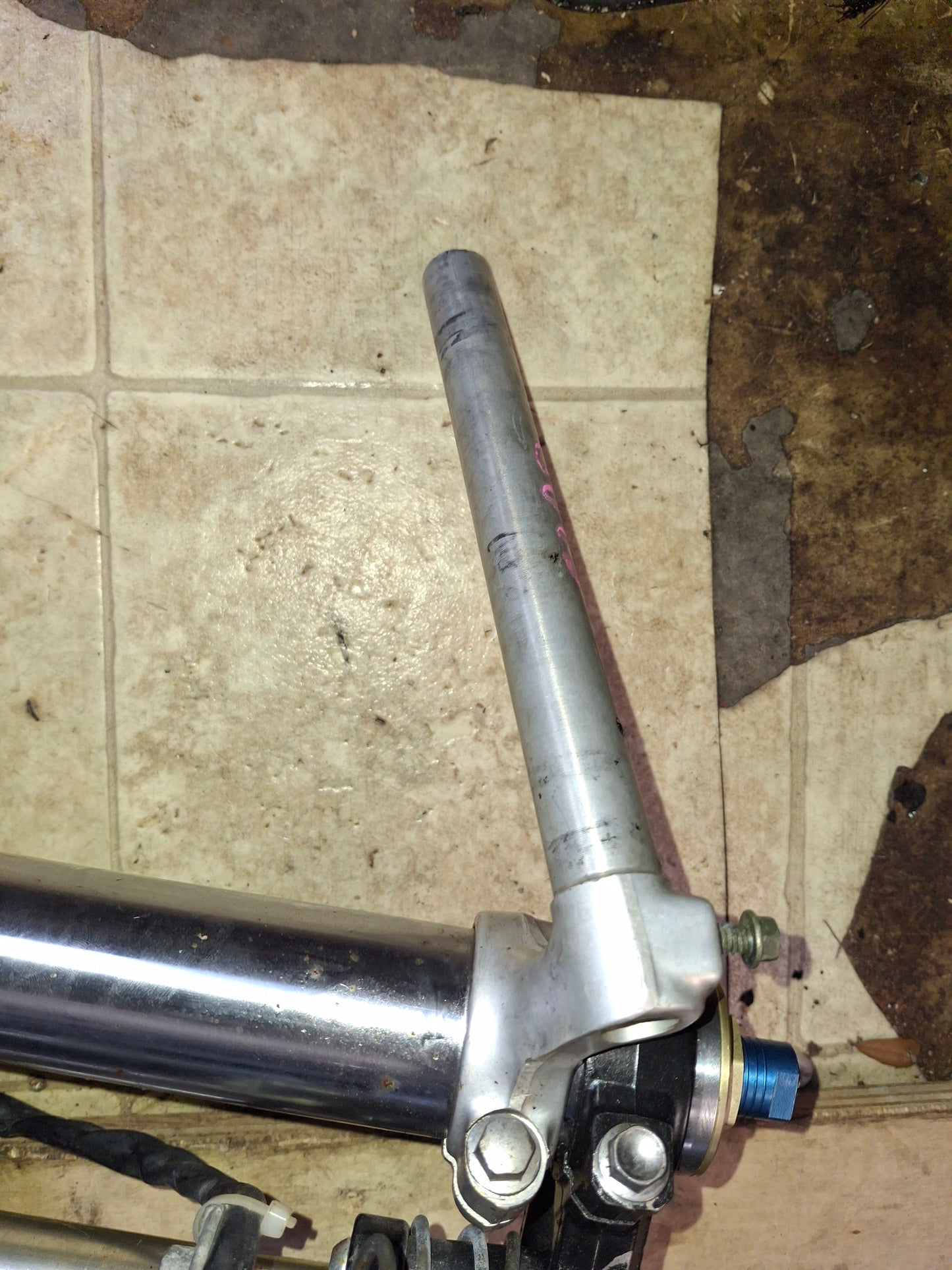 Suzuki SRAD GSXR 600 750 Forks Suspension Triple Trees ignition Steering Damper