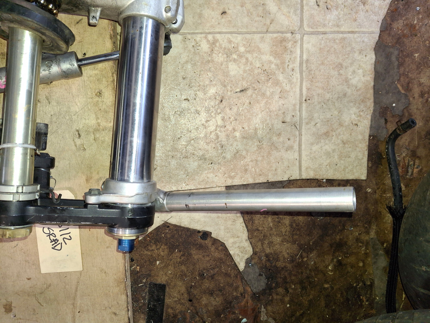Suzuki SRAD GSXR 600 750 Forks Suspension Triple Trees ignition Steering Damper