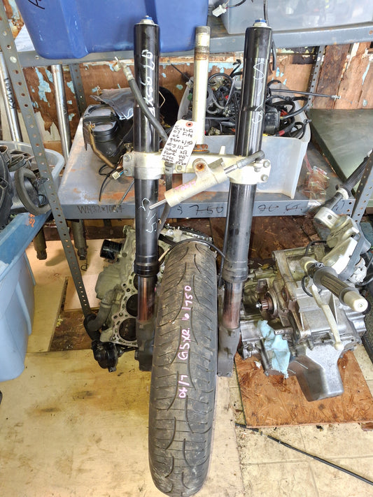 06 07 Suzuki GSXR 600 750 Front Forks Front Rim Caliper Damper Lower Tree S3751