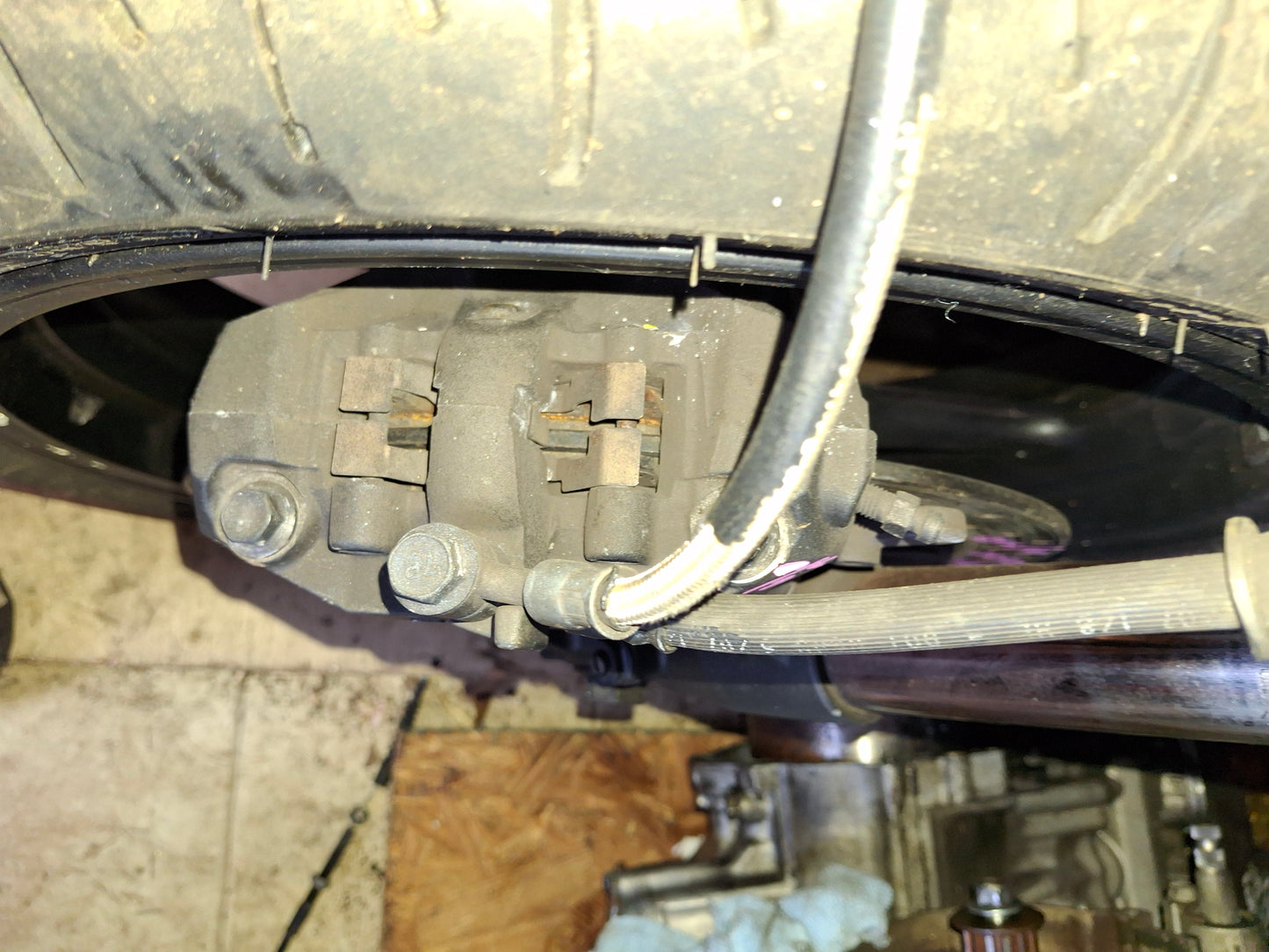 06 07 Suzuki GSXR 600 750 Front Forks Front Rim Caliper Damper Lower Tree S3751