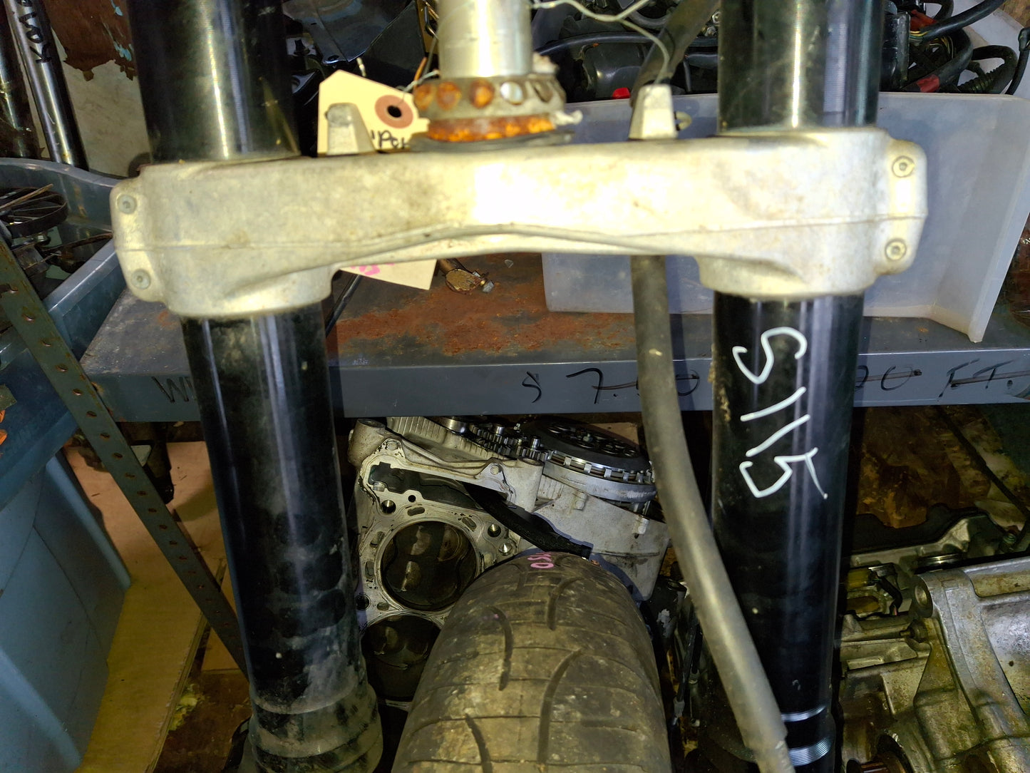 06 07 Suzuki GSXR 600 750 Front Forks Front Rim Caliper Damper Lower Tree S3751