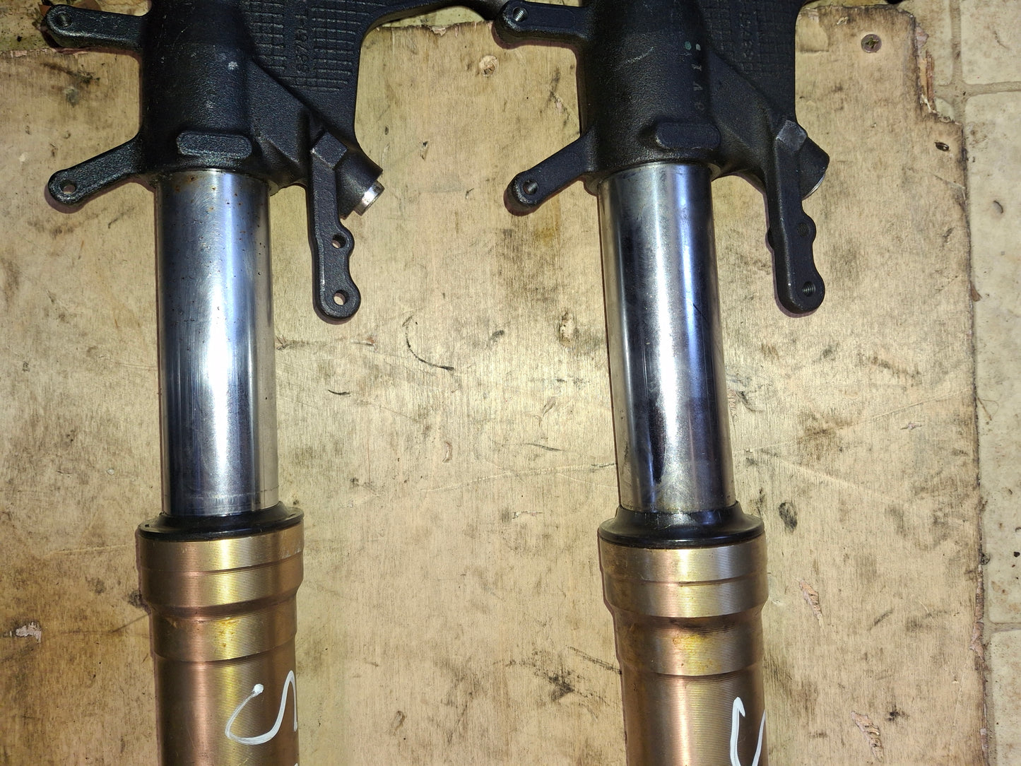 06 07 Suzuki GSXR 600 750 Front Forks Shocks Suspension GSXR600 GSXR750 S3751