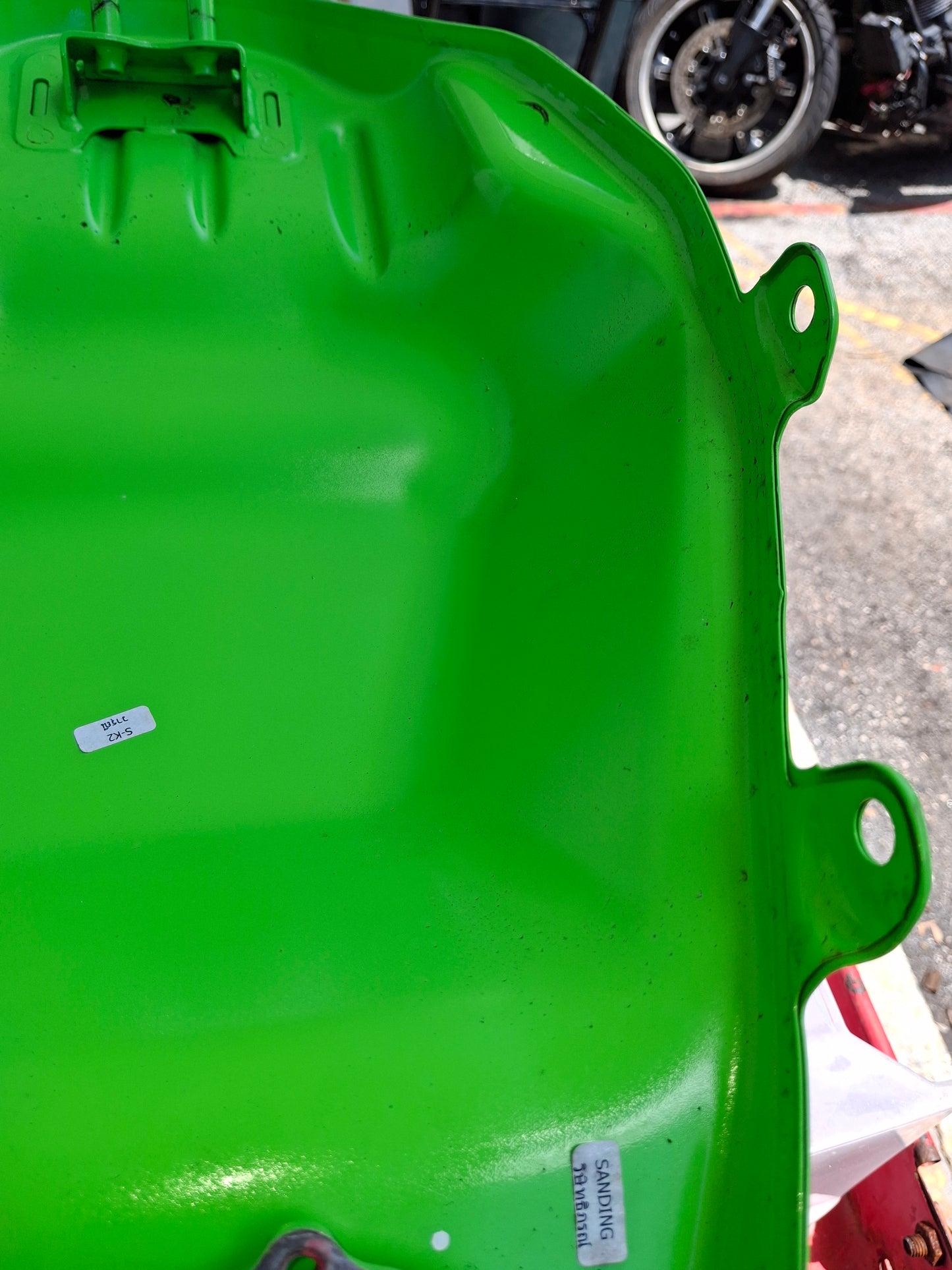 18-23 Kawasaki Ninja 400 EX400 Gas Tank Fuel Petrol Dealer Take Off Beautiful