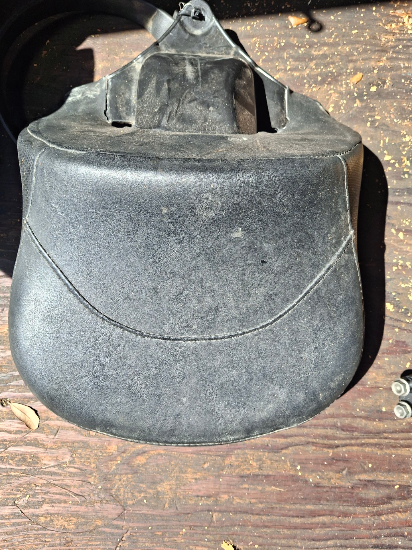 03 Harley Davidson V-Rod Seat VRod Rear Seat Back Pad Pillion VRSC OEM - Free Shipping