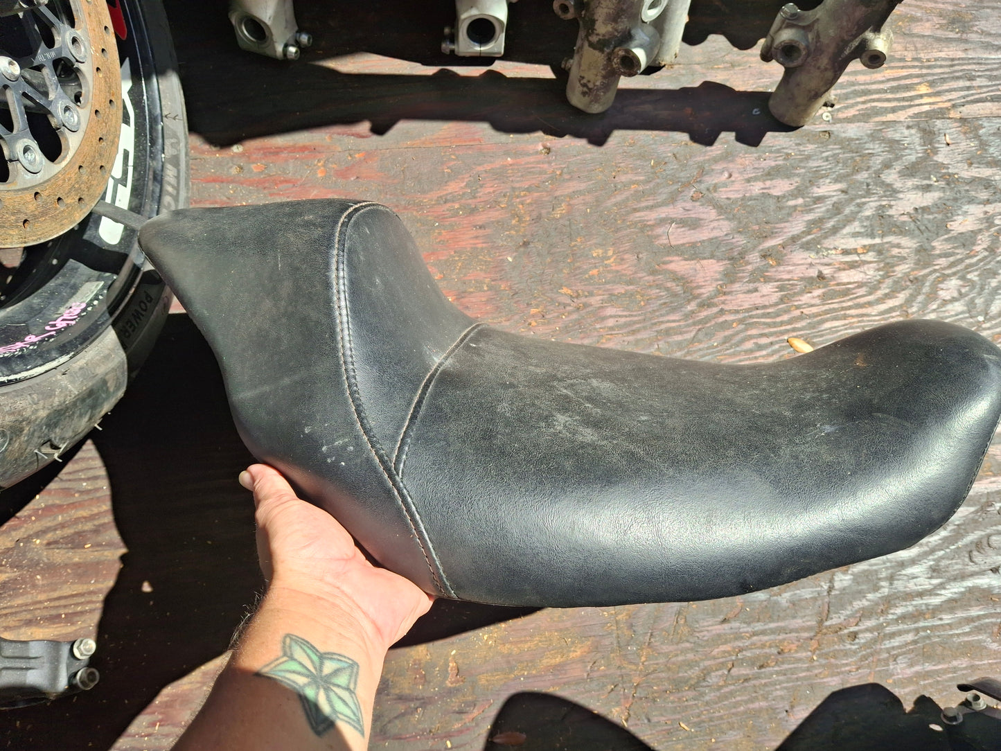 Harley Davidson Dyna Low Rider Front Seat Solo Seat Pillion Pad Lowrider FXDLS