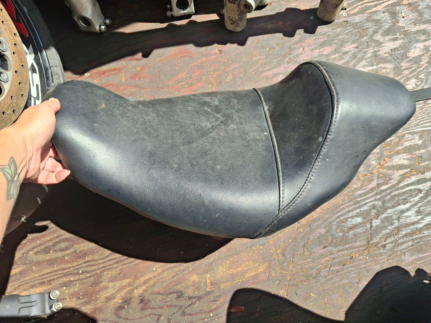 Harley Davidson Dyna Low Rider Front Seat Solo Seat Pillion Pad Lowrider FXDLS