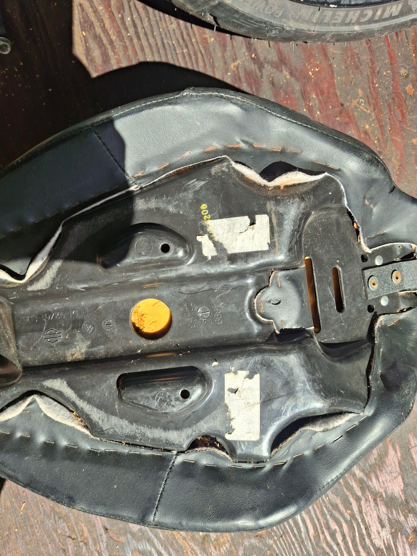 Harley Davidson Dyna Low Rider Front Seat Solo Seat Pillion Pad Lowrider FXDLS