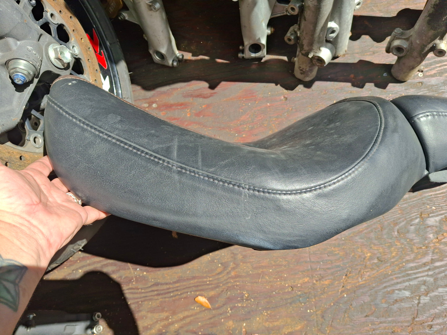 Harley Davidson Dyna Low Rider Seat OEM 105th Anniversary Front Rear Pad Pillion