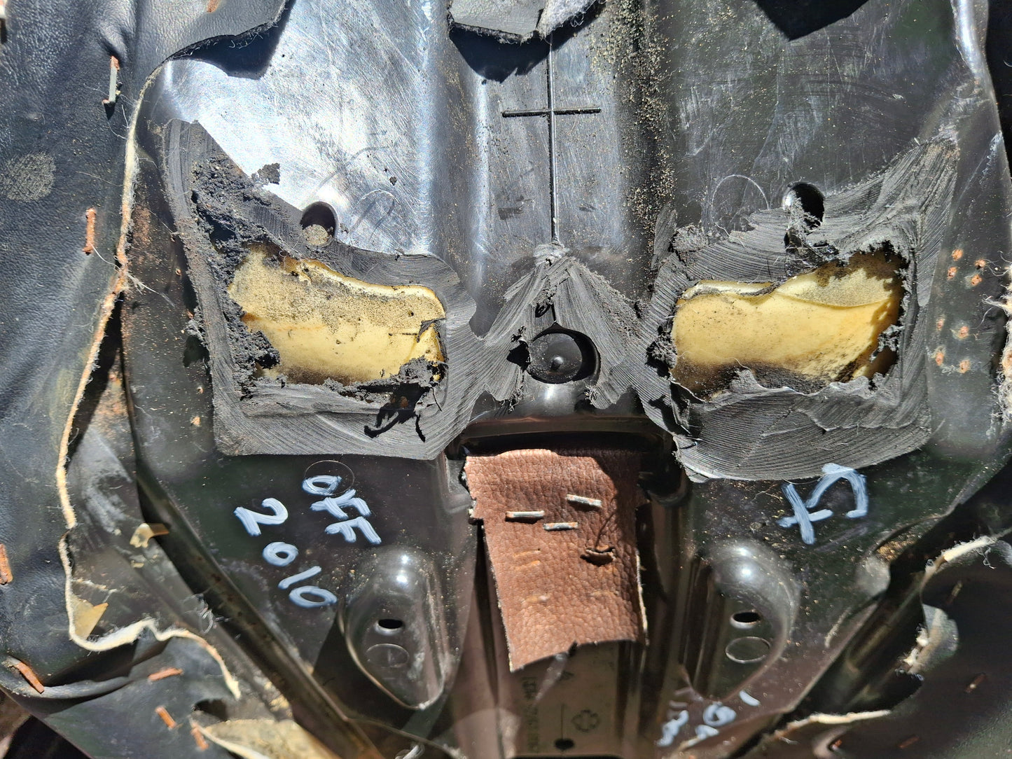 Harley Davidson Dyna Low Rider Seat OEM 105th Anniversary Front Rear Pad Pillion