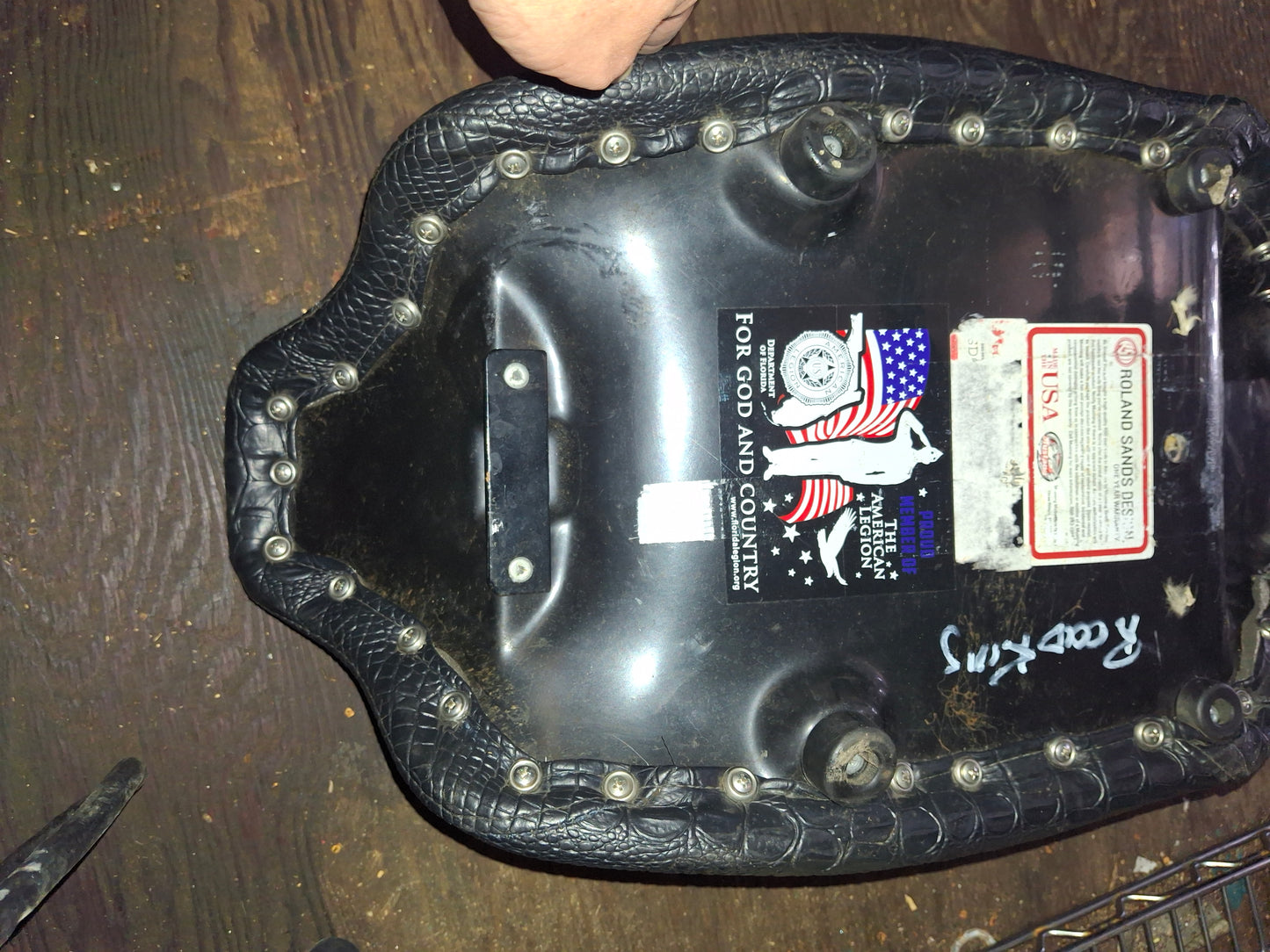 1997-2007 Harley Road King & Street Glide Seat Gunfighter Type Gator Mustang - Free Shipping