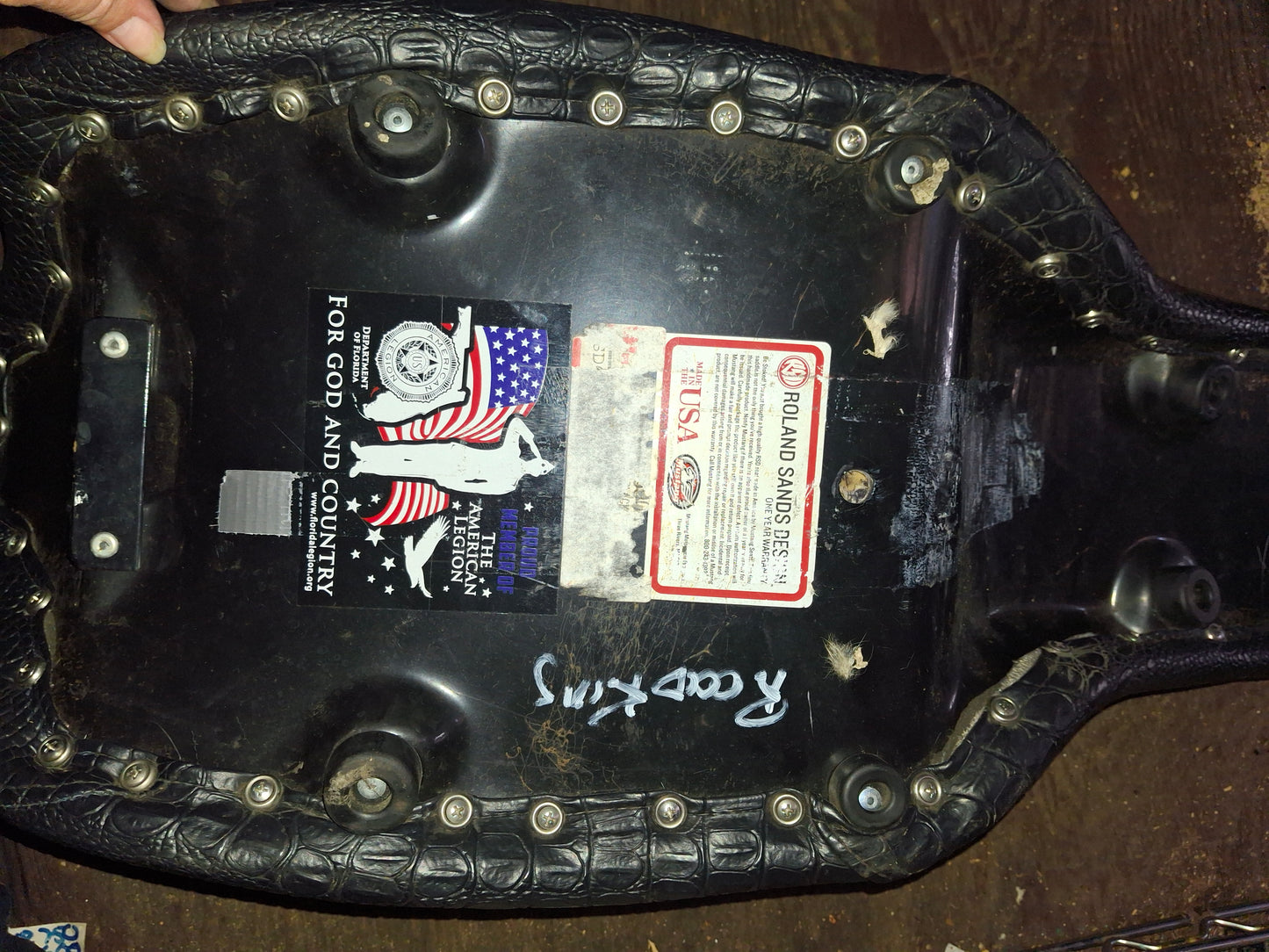 1997-2007 Harley Road King & Street Glide Seat Gunfighter Type Gator Mustang - Free Shipping