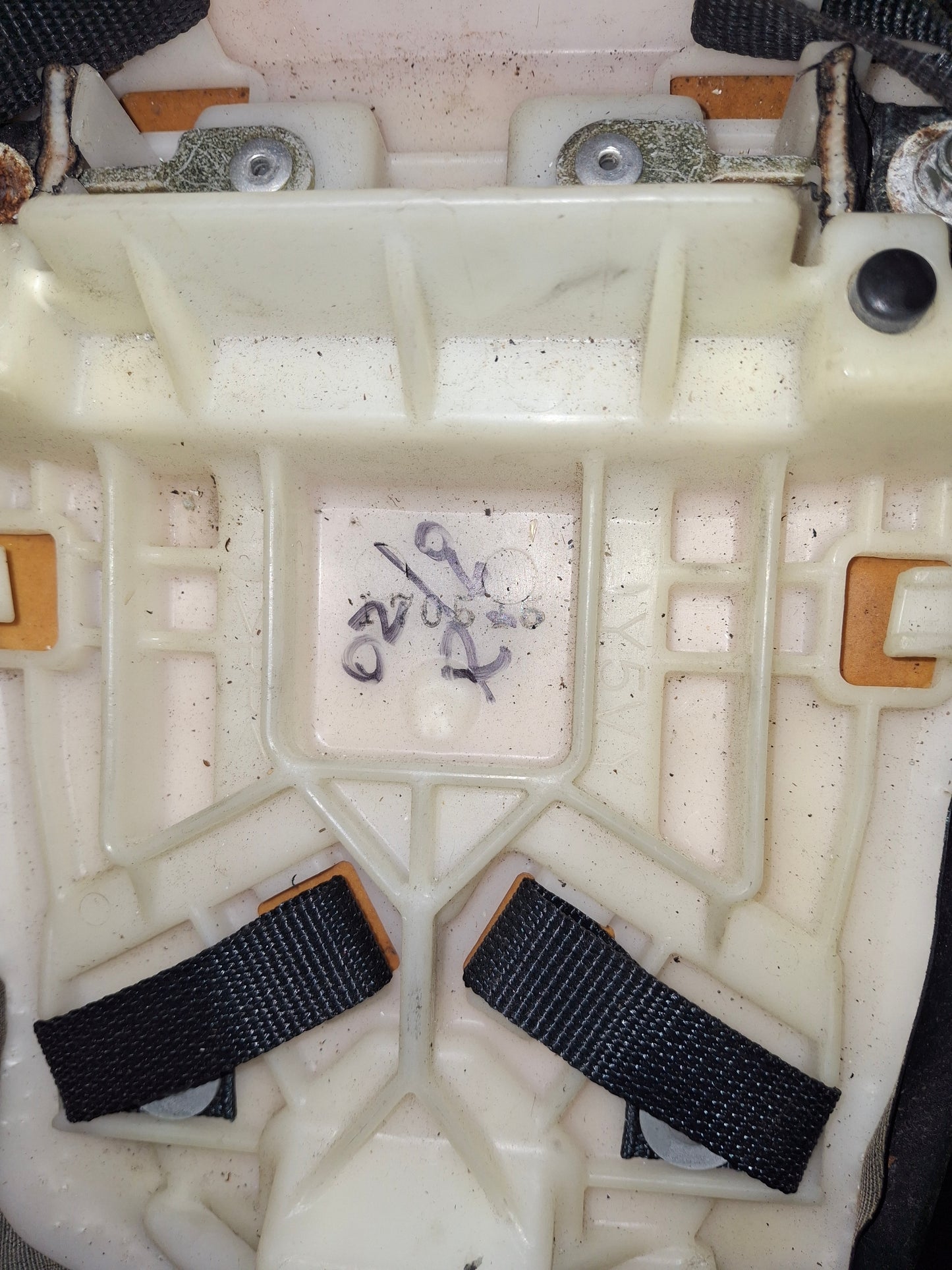 04-06 Yamaha R1 Rear Seat Passenger Pad OEM Y5VY