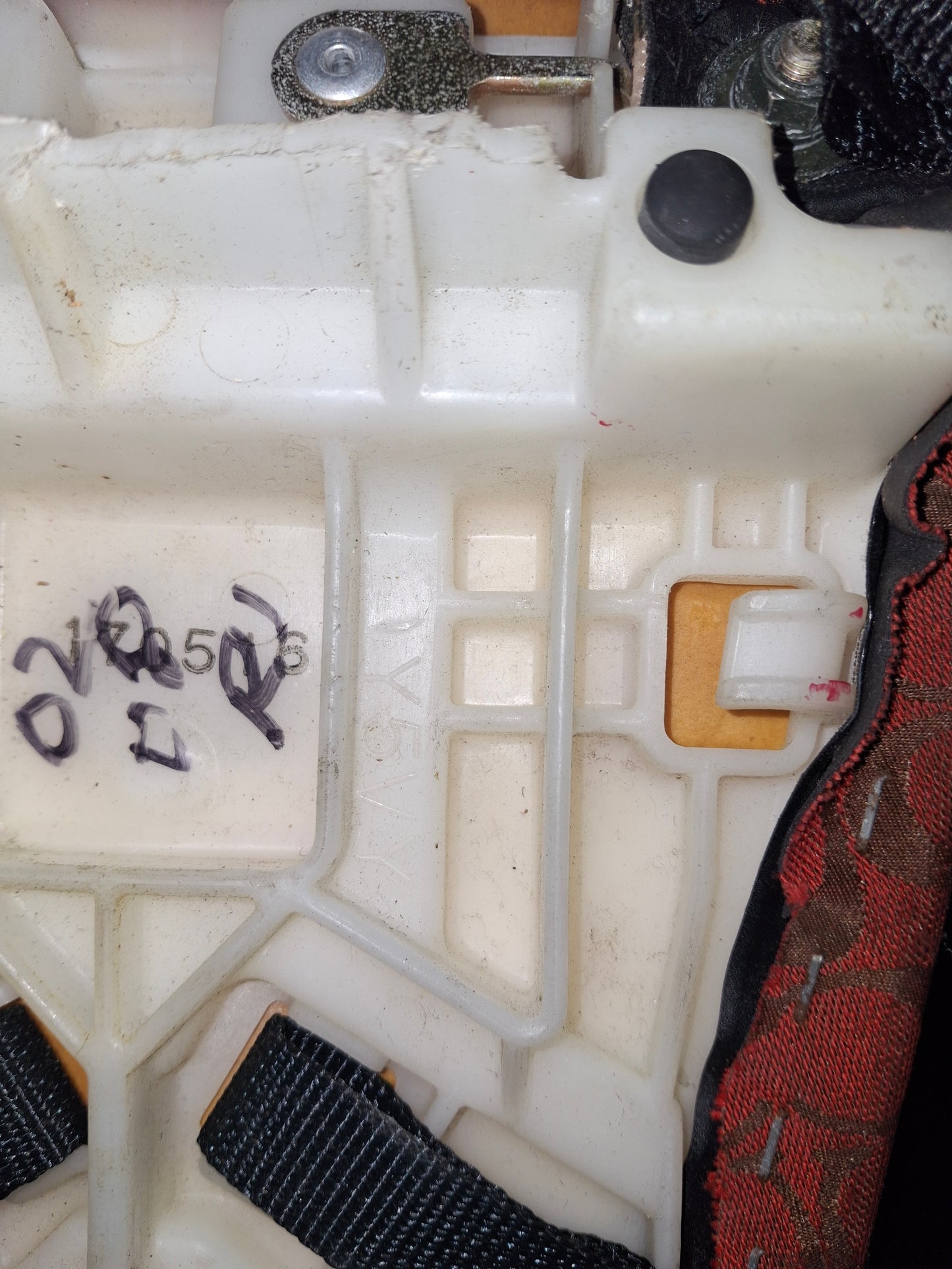 04-06 Yamaha R1 Rear Seat Passenger Pad OEM Y5VY recovered