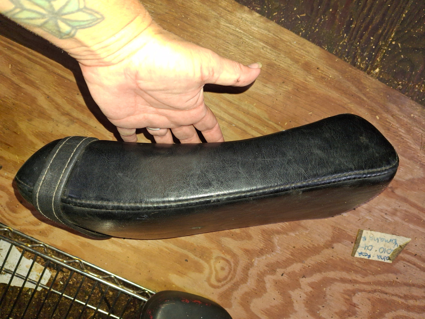 Yamaha V-Star 1100 Rear Seat Back Passenger Pad Pillion Vstar XVS1100 XVS Custom