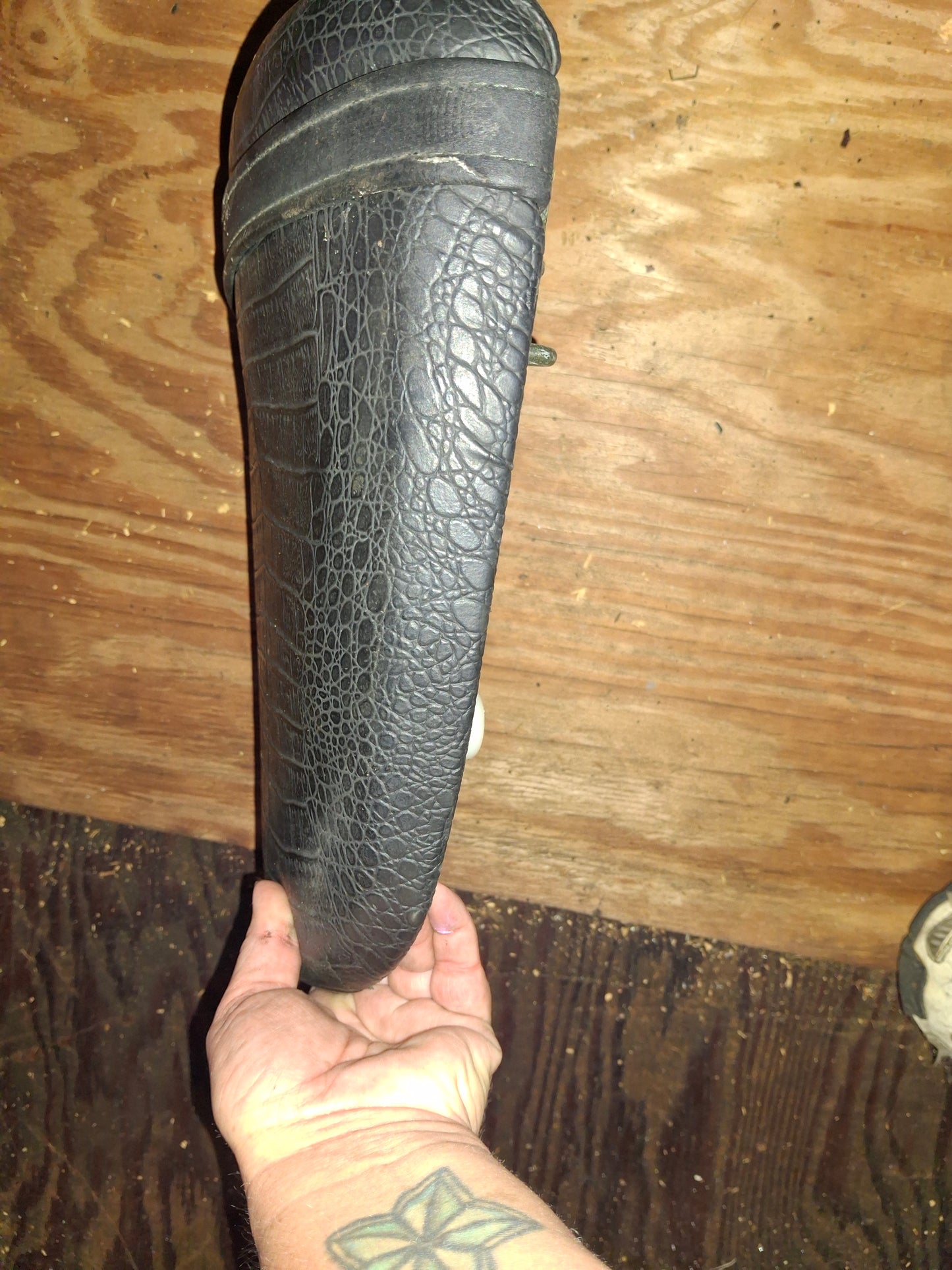 05 06 Suzuki GSXR 1000 Rear Seat Back Passenger Pad Pillion K5 K6 GSXR1000