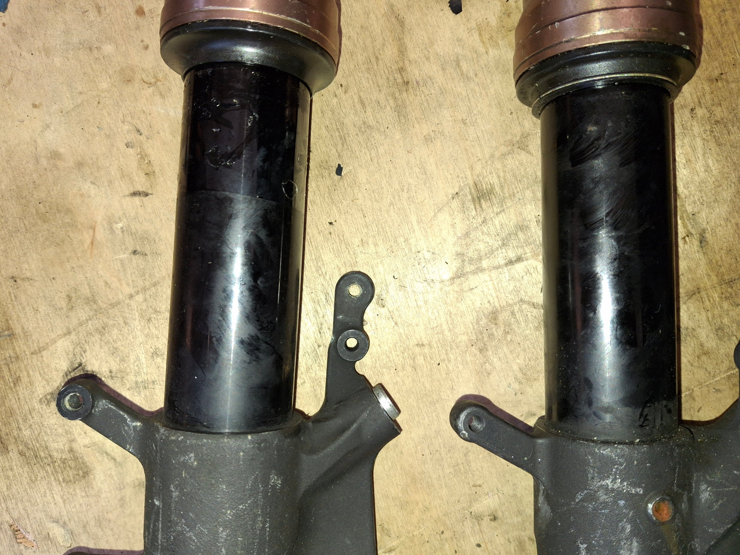 05 06 Suzuki GSXR 1000 Forks Front End Suspension For K5 K6 GSXR1000 1 Caliper