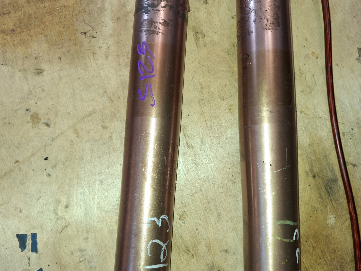 05 06 Suzuki GSXR 1000 Forks Front End Suspension For K5 K6 GSXR1000 1 Caliper