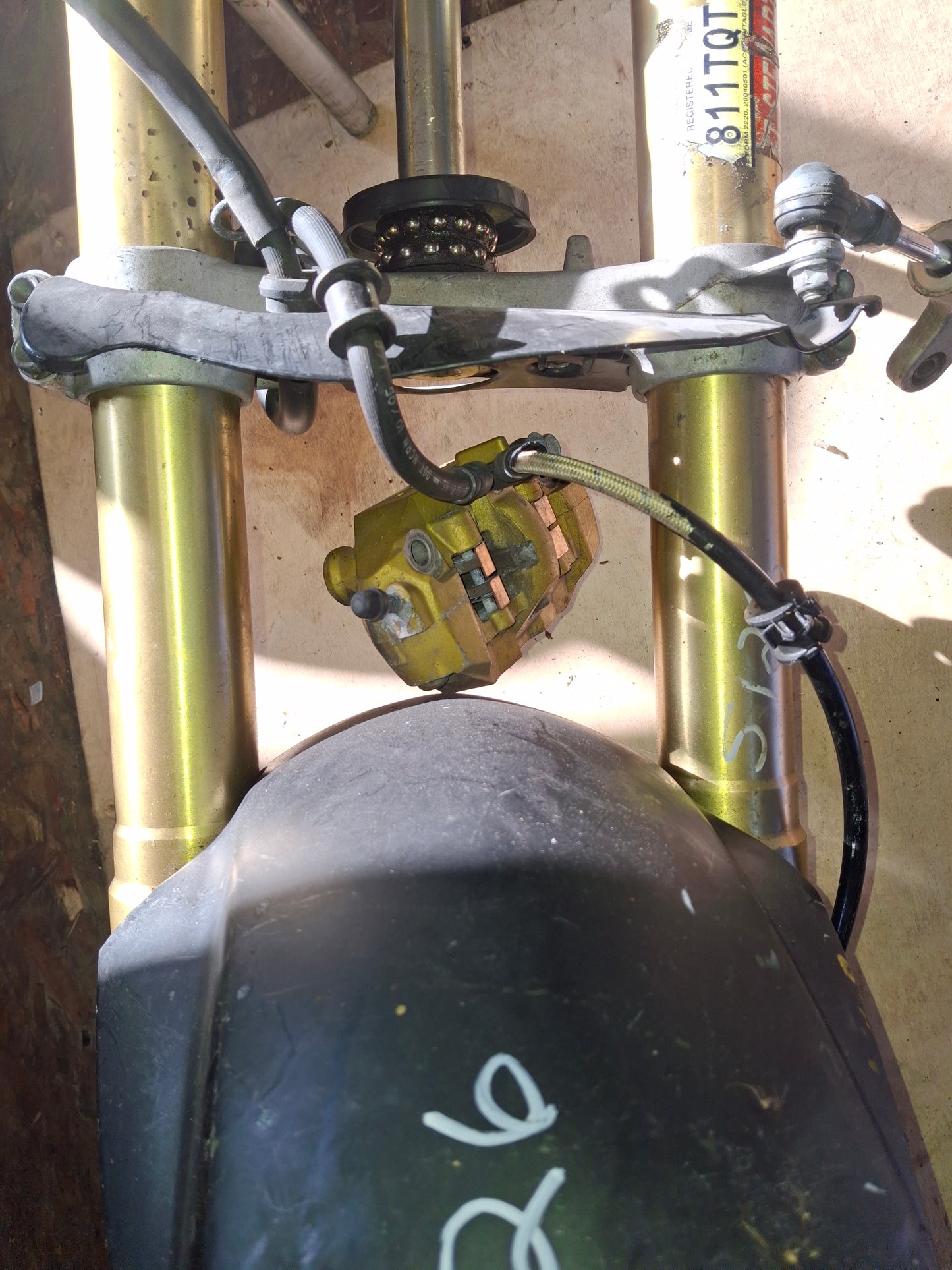 SOLD SOLD 04 05 Suzuki GSXR 600 750 Forks Triple Tree Clip-ons Calipers Fender Damper Axle