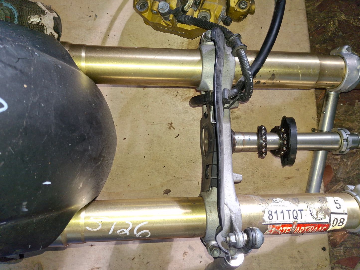 SOLD SOLD 04 05 Suzuki GSXR 600 750 Forks Triple Tree Clip-ons Calipers Fender Damper Axle