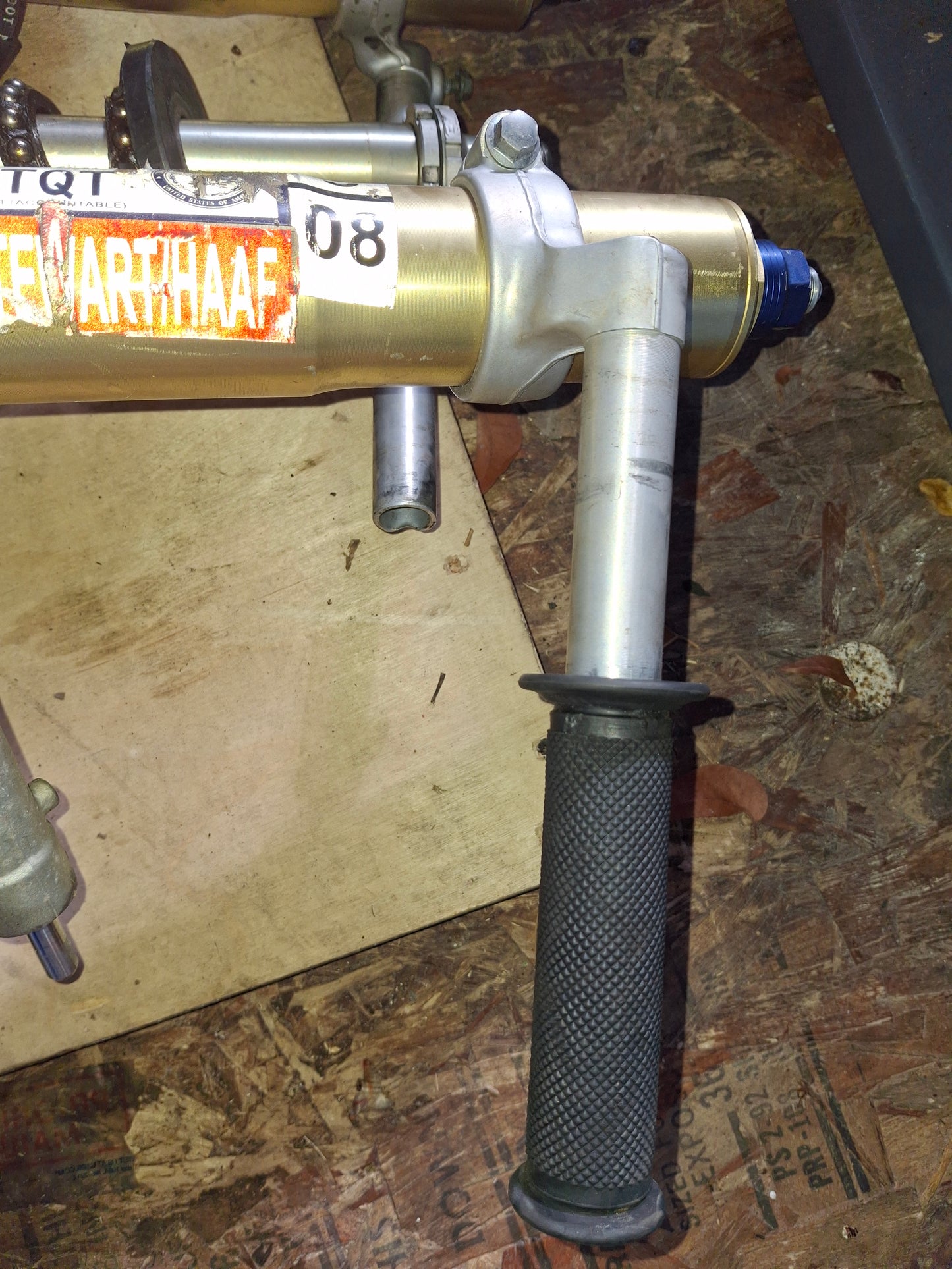 SOLD SOLD 04 05 Suzuki GSXR 600 750 Forks Triple Tree Clip-ons Calipers Fender Damper Axle