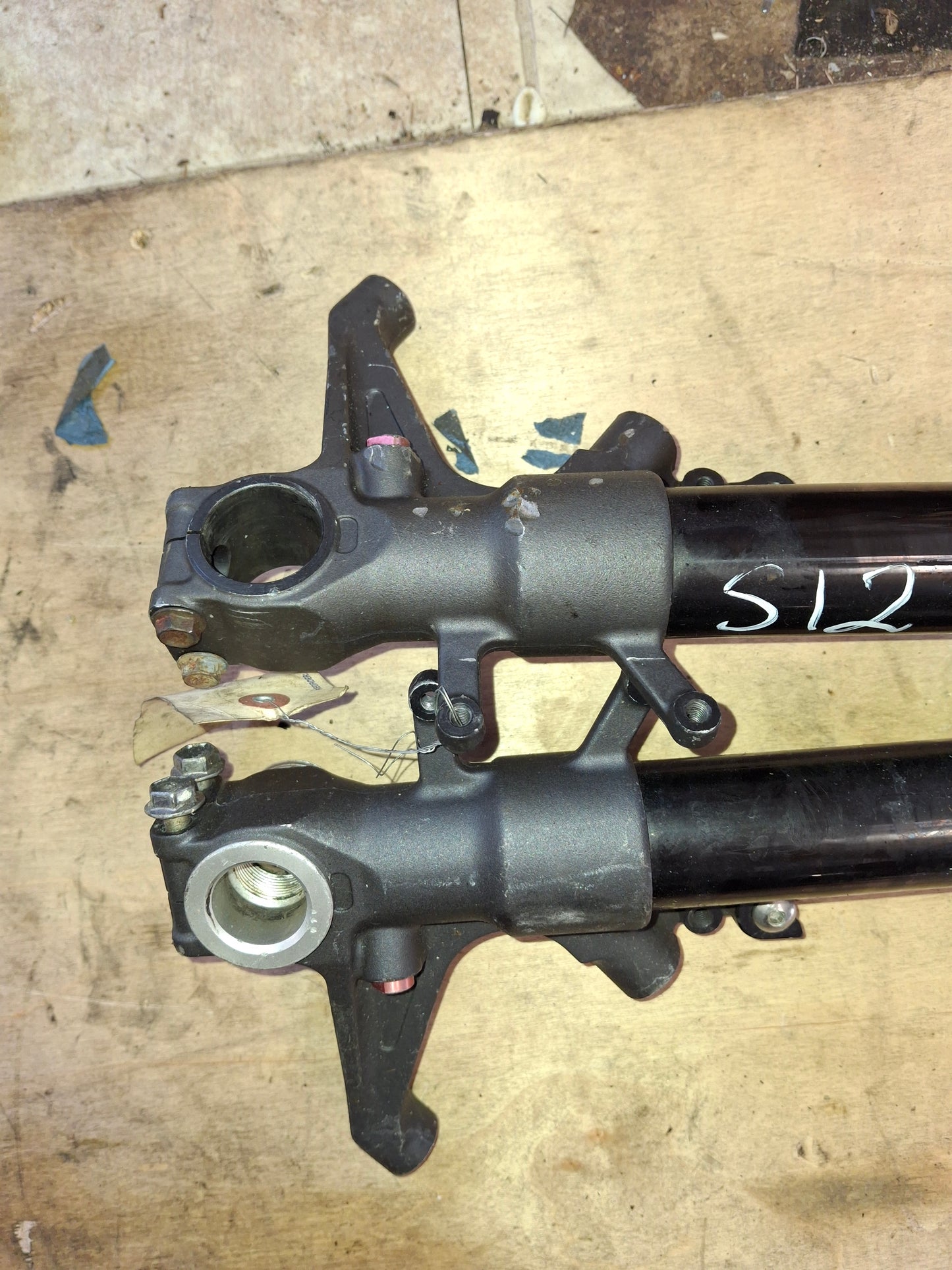 03 04 Suzuki GSXR 1000 Forks Front End Suspension K3 K4 GSXR1000