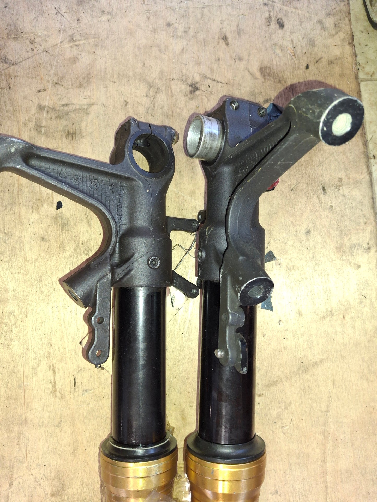 03 04 Suzuki GSXR 1000 Forks Front End Suspension K3 K4 GSXR1000