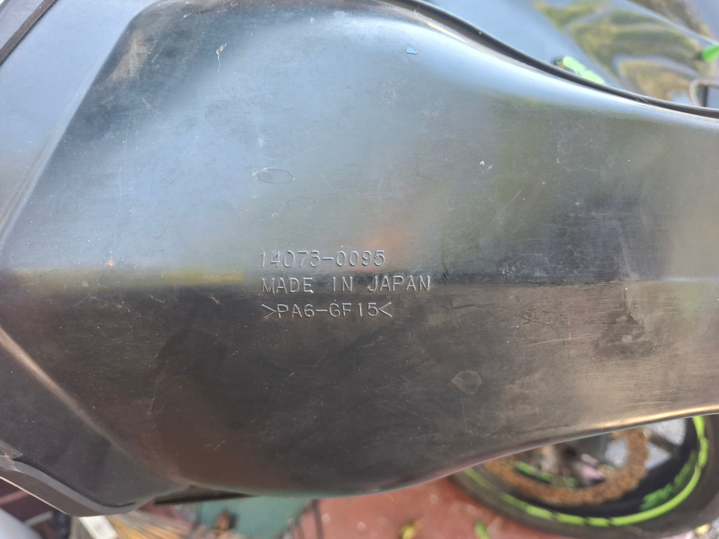 2006 Kawasaki ZX-10 Ram Air Duct Front Air Scoop Center Duct ZX10