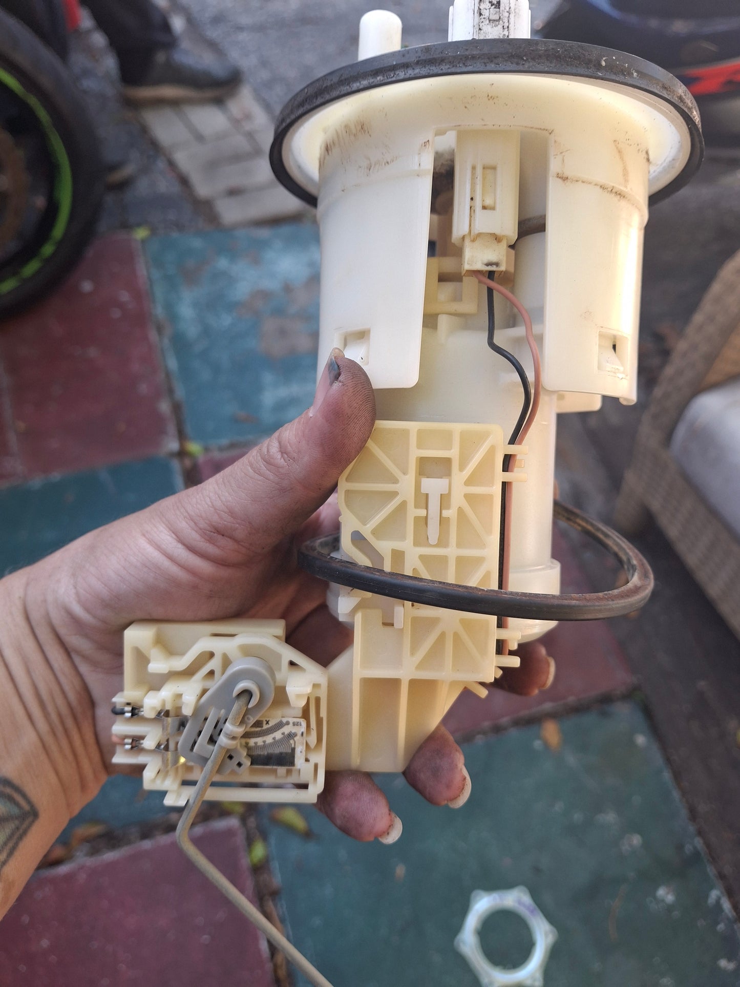 2011 Honda CBR600RR Fuel Pump 600RR Gas Petrol Sending Unit 16700-MFJ-D01-M1 CBR