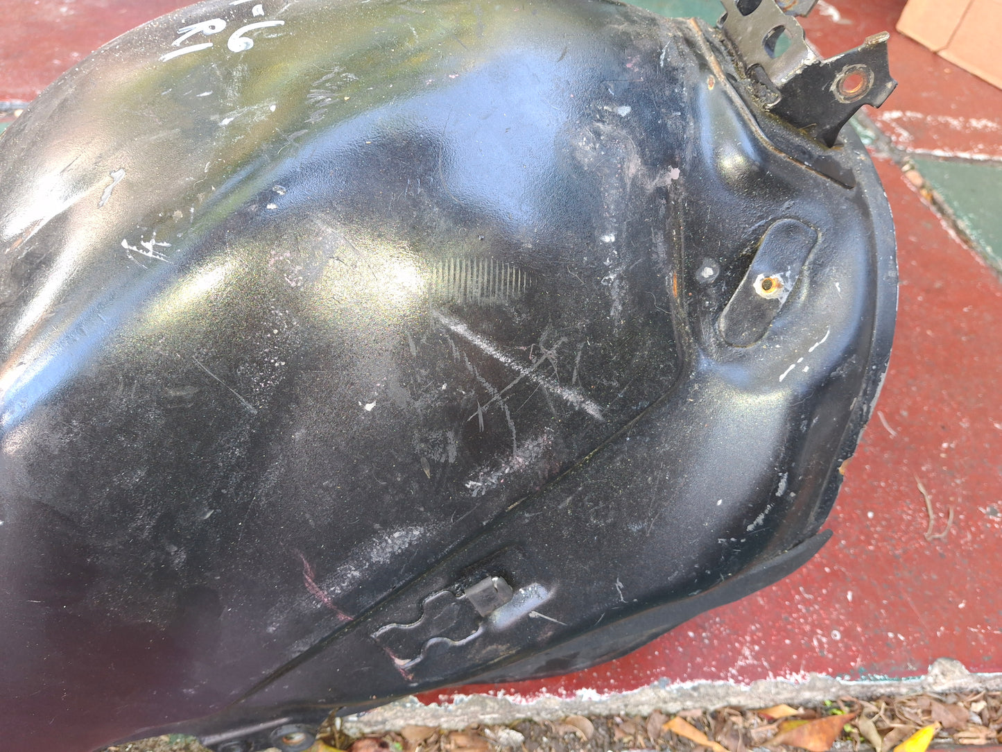 04-06 Yamaha R1 Gas Tank Fuel Petrol Cell YZF1000 YZF 1000 FREE SHIPPING