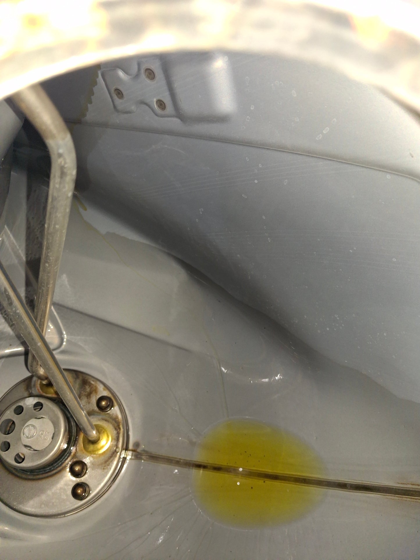 04-06 Yamaha R1 Gas Tank Fuel Petrol Cell YZF1000 YZF 1000 FREE SHIPPING