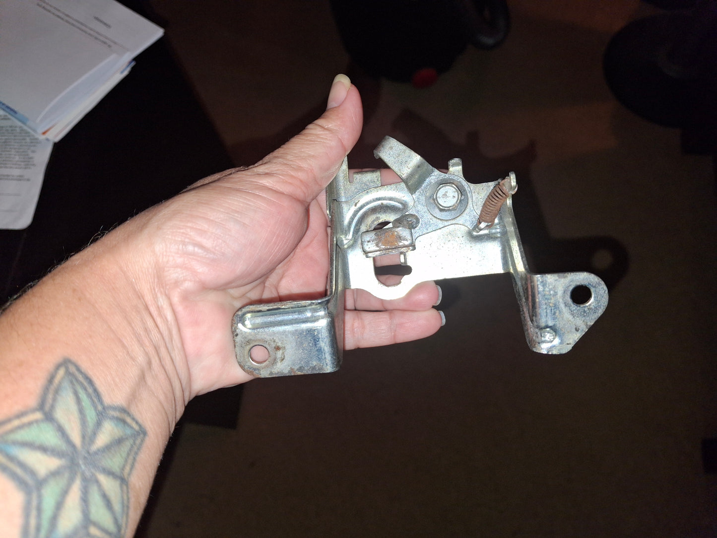 Honda CBR900RR Seat Latch 900RR Seat Lock Stay CBR 900 RR Part # 77233-MAS-E00