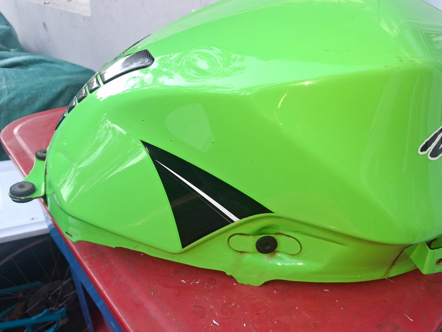 13 - 17 Kawasaki Ninja 300 Gas Tank Fuel Petrol Cell Ninja300 EX300