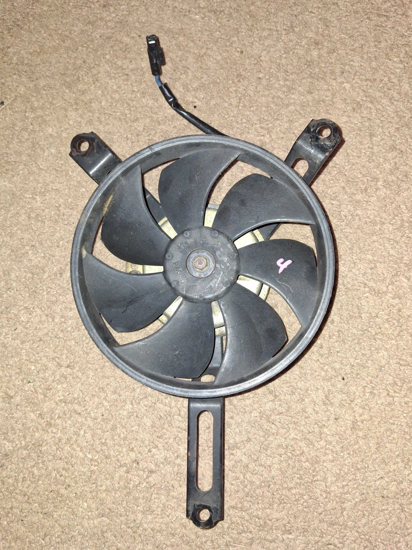 OEM 05 06 Honda CBR600RR Radiator Fan 600RR Cooling Fan Coolant Fan 03 04