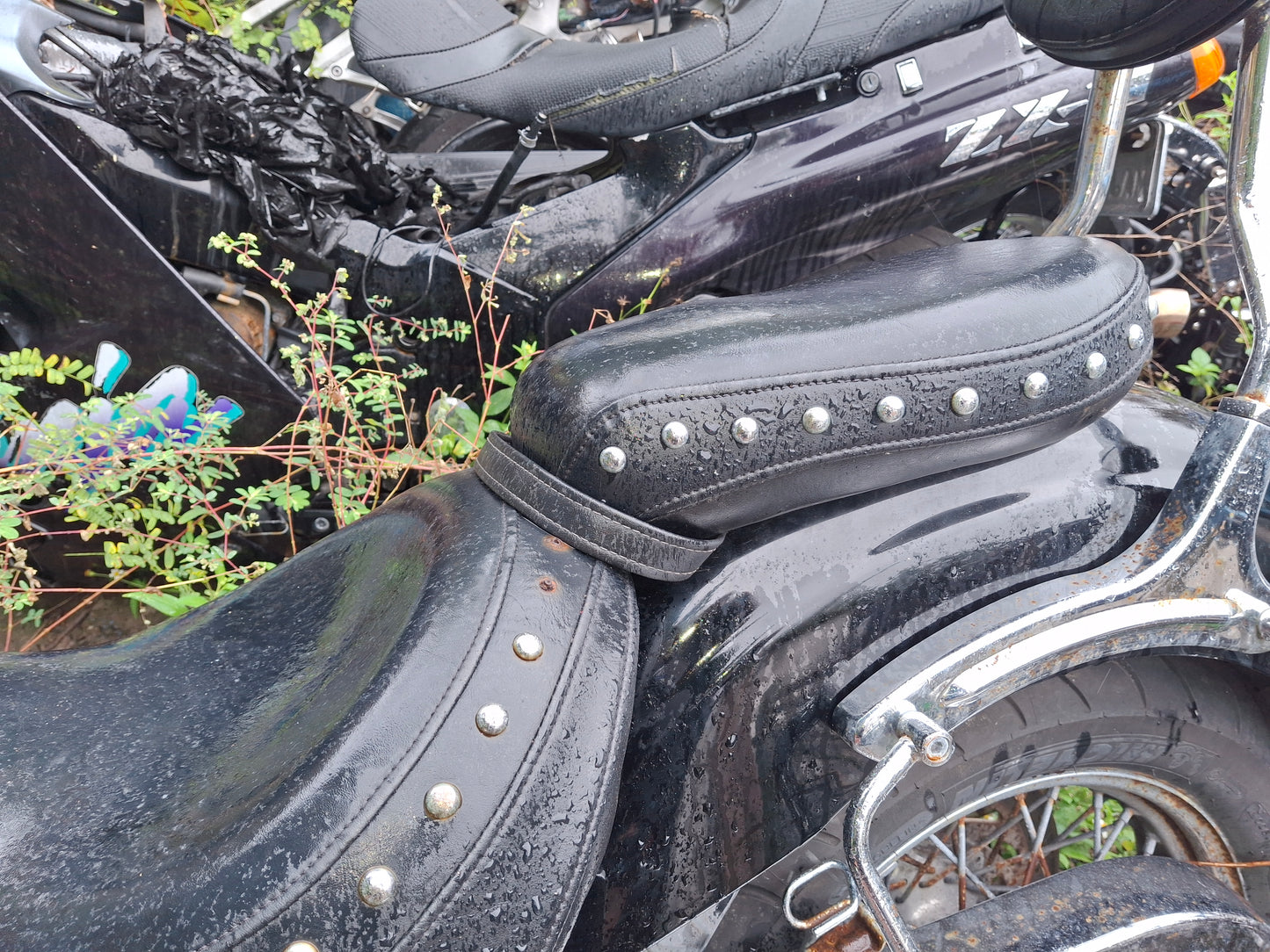 02 Yamaha Road Star 1600 Seats Sissy Bar Roadstar Front Seat Rear Seat Back Rest